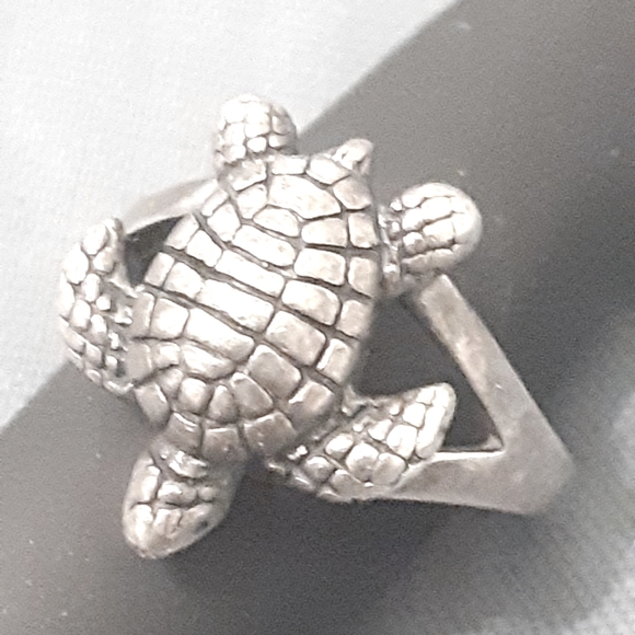 Sea Turtle Sterling Silver Ring - Picture 2 of 16